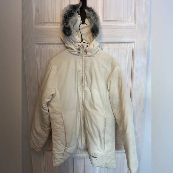 Board Dokter Sz 10 Cream Puffer with Silver Faux Fur Hood Trim - Picture 3 of 9